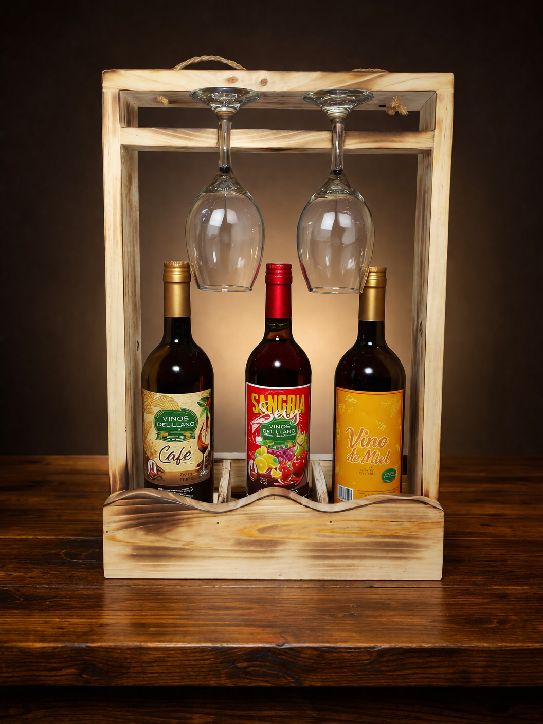 Combo Vinos y Sangría + Exhibidor de Madera